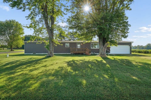 Photo of 9730 Lake Road NE, Millersport, OH 43046 (MLS # 226036408)