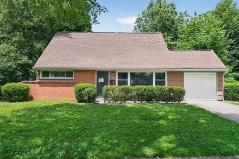 Photo of 4706 Dundee Avenue, Columbus, OH 43227 (MLS # 226023020)