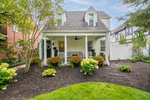 Photo of 208 S Remington Road, Columbus, OH 43209 (MLS # 226031648)