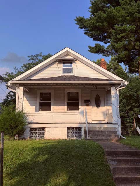 Homes For Sale - 308 N Burgess Avenue<br/> Columbus, OH 43204