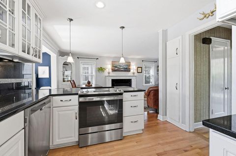 Tiny photo for 1224 Oxley Road, Grandview, OH 43212 (MLS # 226013616)