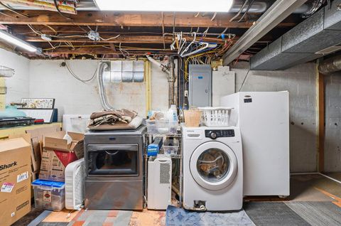 Tiny photo for 1224 Oxley Road, Grandview, OH 43212 (MLS # 226013616)