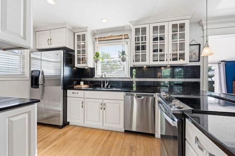 Tiny photo for 1224 Oxley Road, Grandview, OH 43212 (MLS # 226013616)