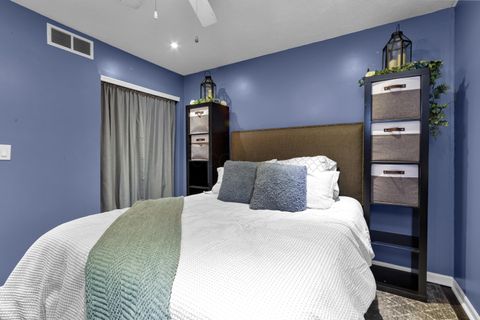 Tiny photo for 2800 Overview Court 2800B #2800B, Columbus, OH 43231 (MLS # 225045440)