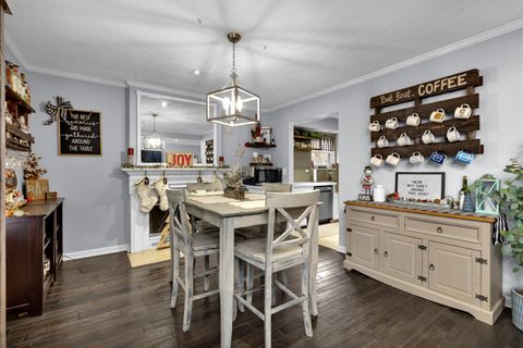 Tiny photo for 2800 Overview Court 2800B #2800B, Columbus, OH 43231 (MLS # 225045440)