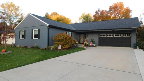 Photo of 899 Hickory Drive, Marysville, OH 43040 (MLS # 226041284)