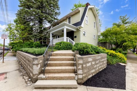 Photo of 2908 Indianola Avenue, Columbus, OH 43202 (MLS # 226014835)