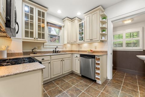 Tiny photo for 2908 Indianola Avenue, Columbus, OH 43202 (MLS # 226014835)