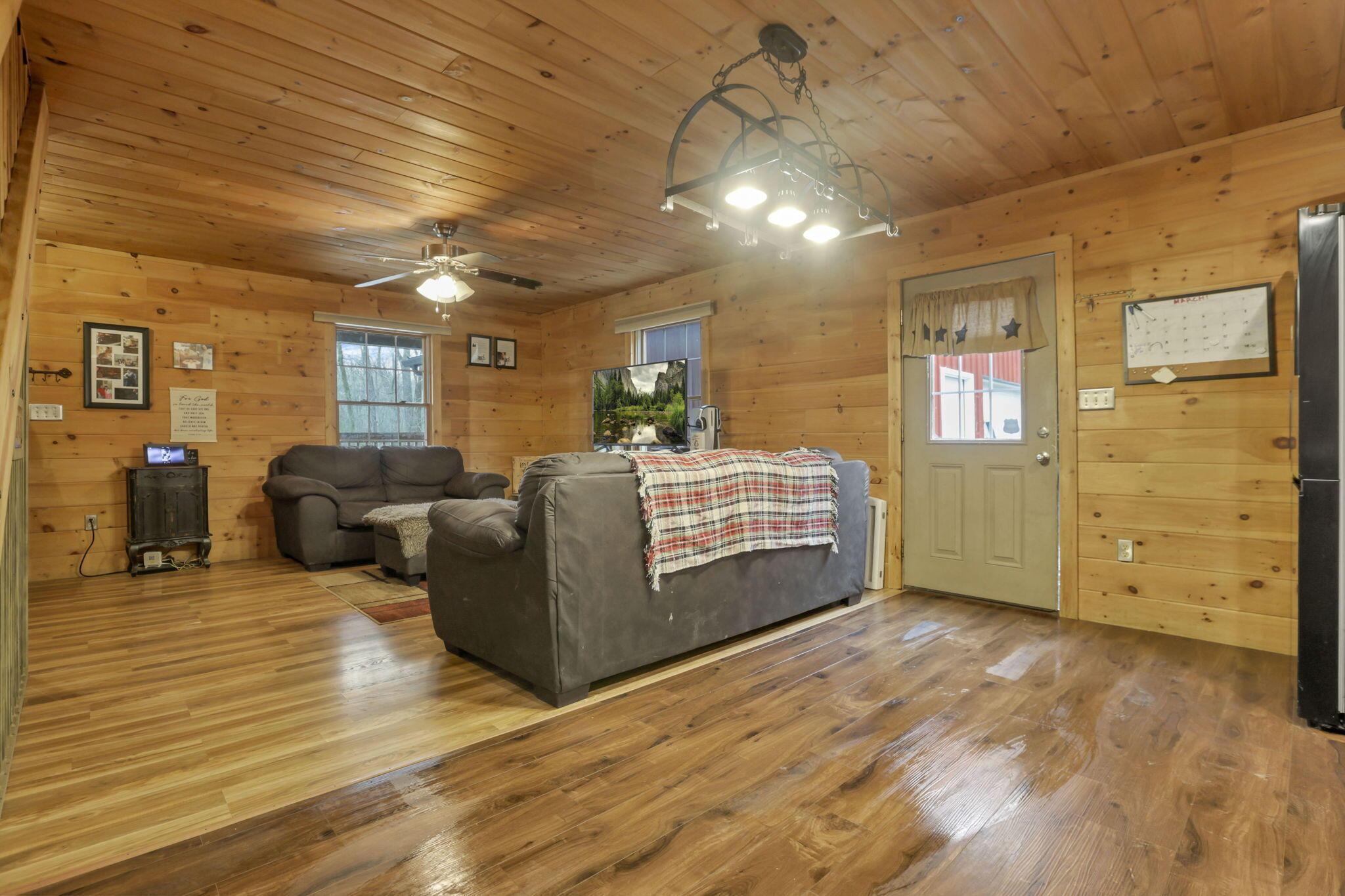 1335 Mingo Road, Chillicothe, Ohio image 13