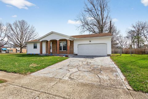 Photo of 292 Moorfield Drive, Columbus, OH 43230 (MLS # 226008361)