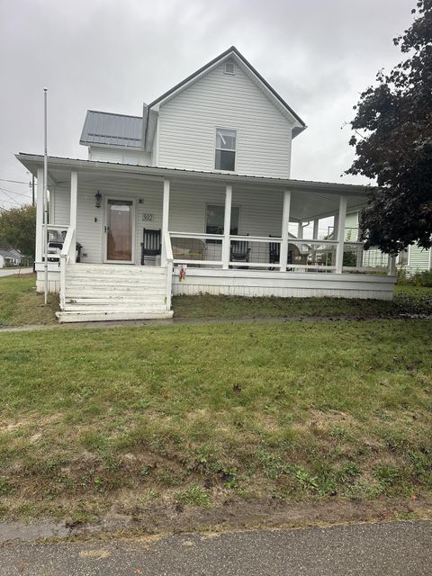 Photo of 302 N Elizabeth Street, Junction City, OH 43748 (MLS # 225038200)