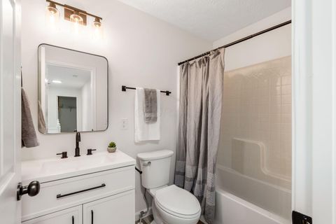 Tiny photo for 5208 Mac Clellan Street S, Groveport, OH 43125 (MLS # 226021322)