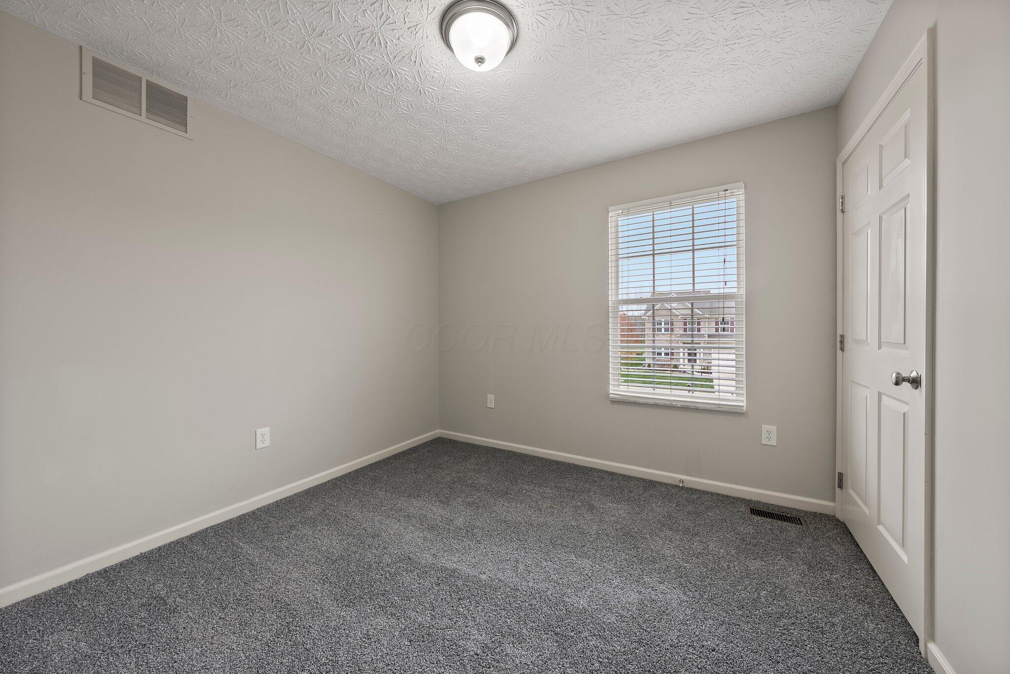 3024 Abbey Knoll Drive, Lewis Center, Ohio image 34