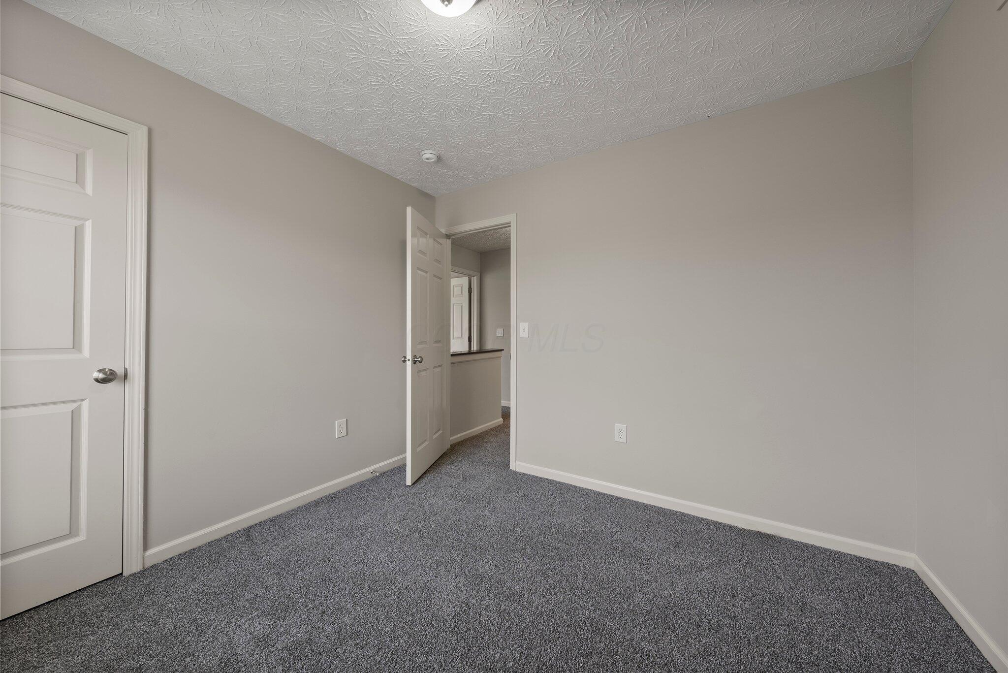 3024 Abbey Knoll Drive, Lewis Center, Ohio image 35