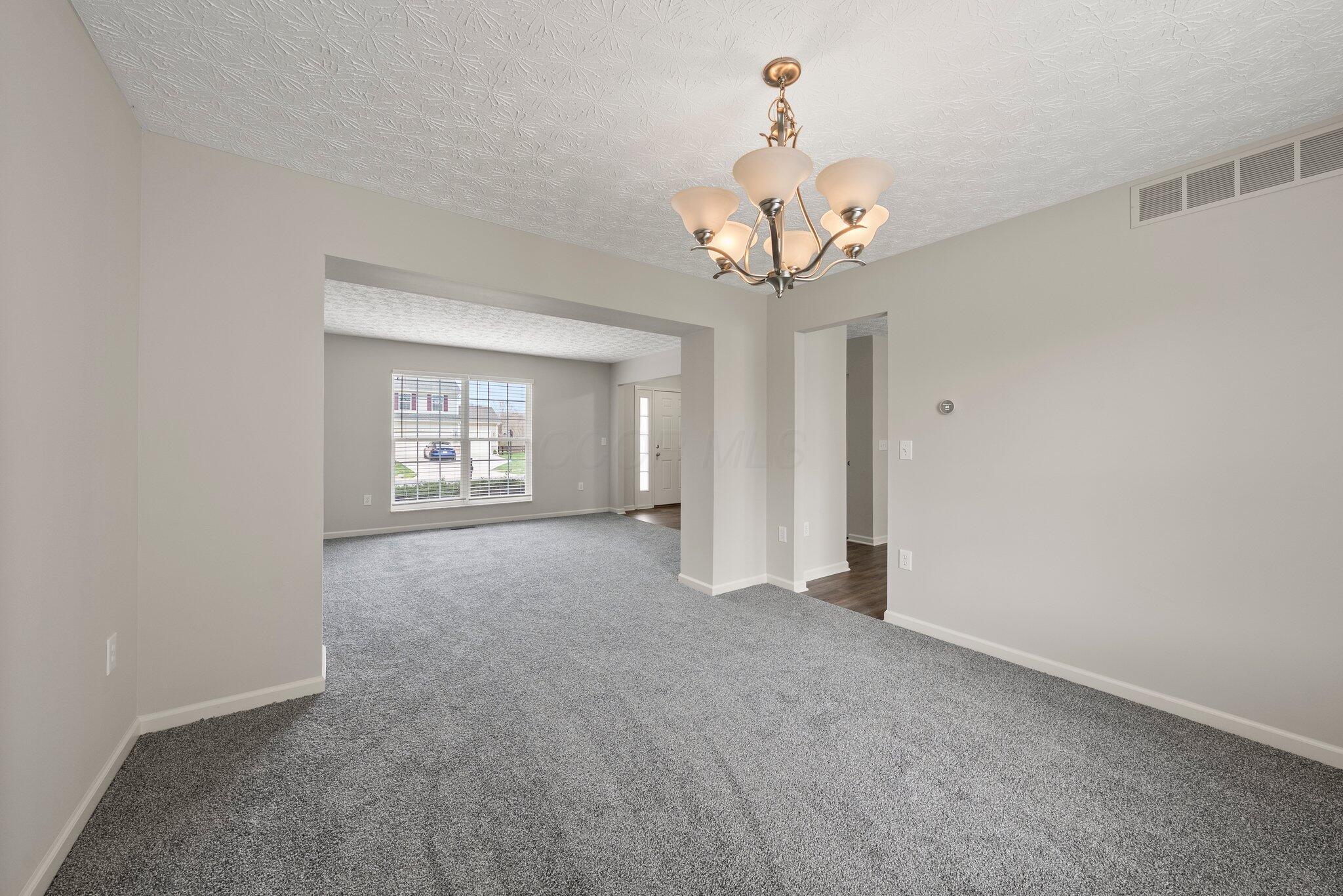 3024 Abbey Knoll Drive, Lewis Center, Ohio image 11