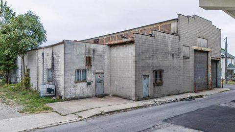 Photo of 207 N State Street, Marion, OH 43302 (MLS # 225039656)