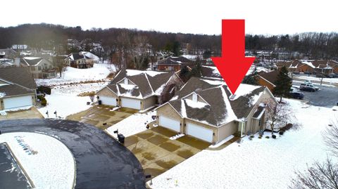 Photo of 2 Coventry Court W, Mount Vernon, OH 43050 (MLS # 225046466)