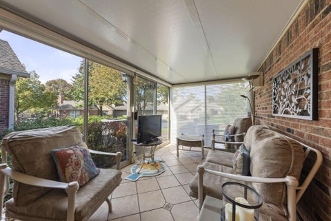Tiny photo for 174 Cameron Ridge Drive, Columbus, OH 43235 (MLS # 226039351)