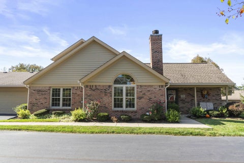 Photo of 174 Cameron Ridge Drive, Columbus, OH 43235 (MLS # 226039351)