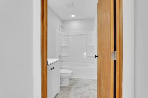 Tiny photo for 2625 Clybourne Road, Columbus, OH 43231 (MLS # 225037684)