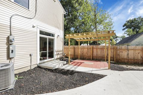 Tiny photo for 2625 Clybourne Road, Columbus, OH 43231 (MLS # 225037684)
