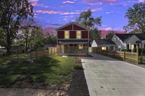 Tiny photo for 2625 Clybourne Road, Columbus, OH 43231 (MLS # 225037684)