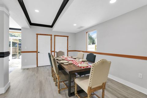 Tiny photo for 2625 Clybourne Road, Columbus, OH 43231 (MLS # 225037684)