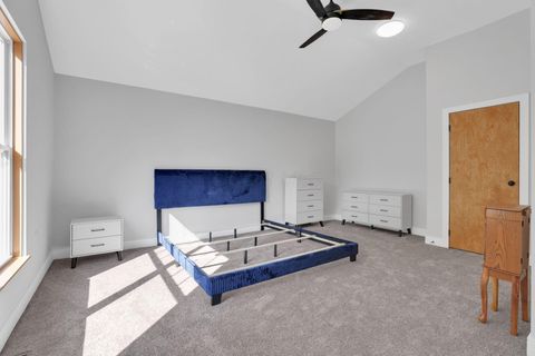 Tiny photo for 2625 Clybourne Road, Columbus, OH 43231 (MLS # 225037684)