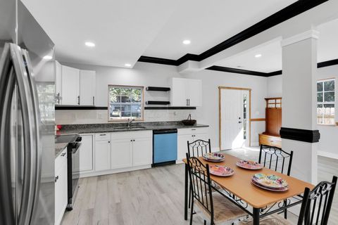Tiny photo for 2625 Clybourne Road, Columbus, OH 43231 (MLS # 225037684)