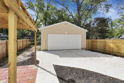 Tiny photo for 2625 Clybourne Road, Columbus, OH 43231 (MLS # 225037684)
