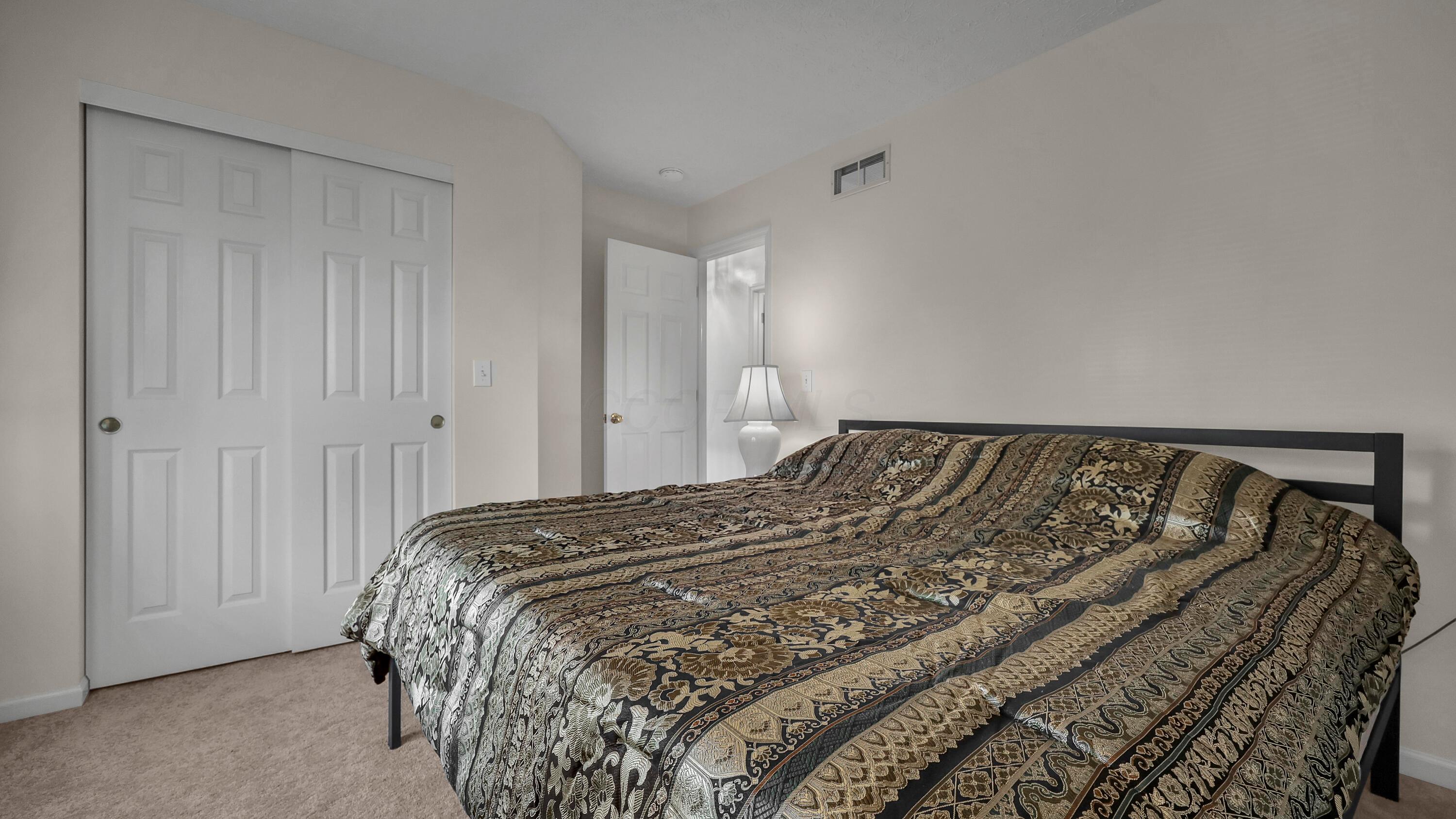 8827 Bergenia Court, Reynoldsburg, Ohio image 25