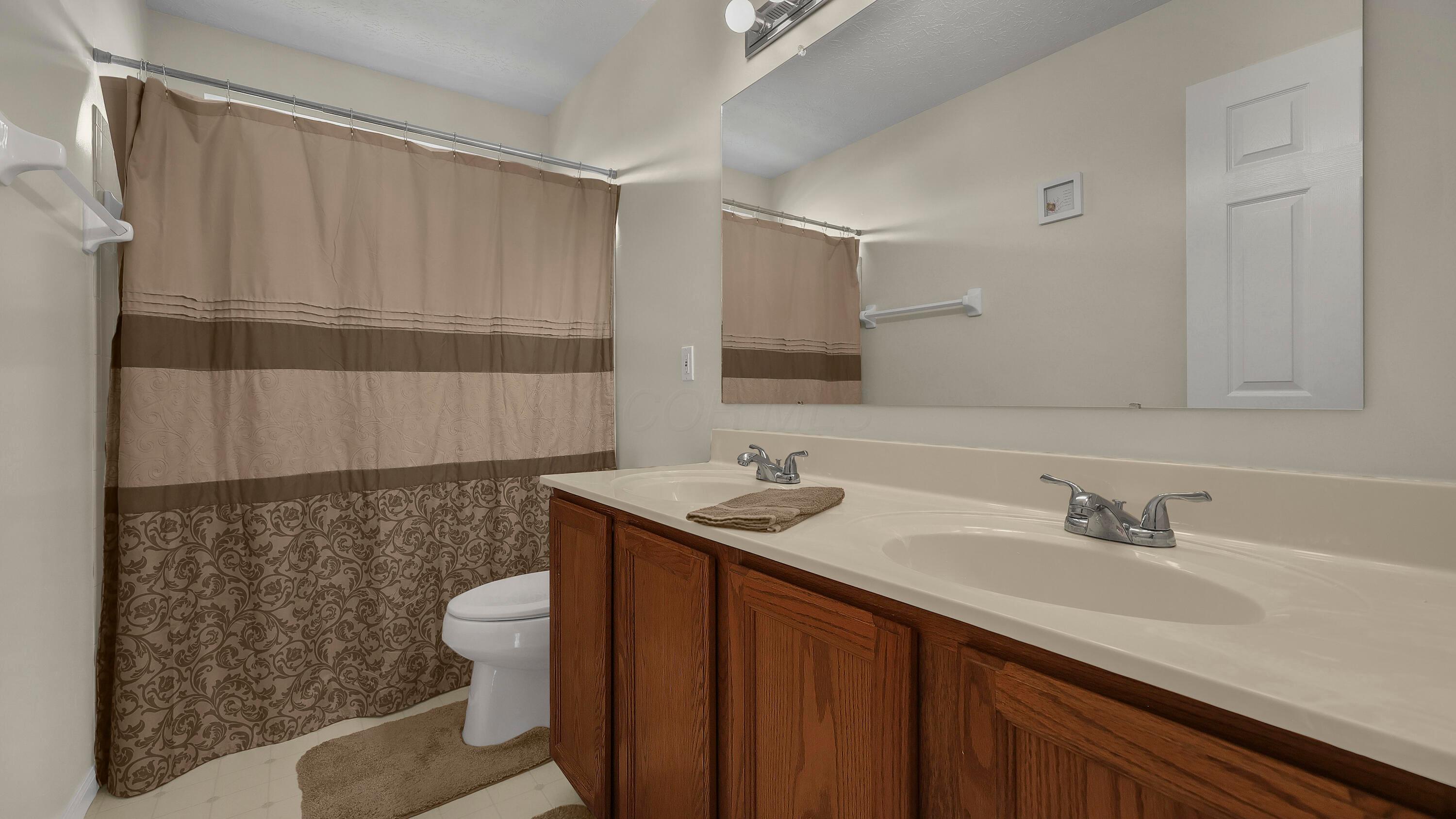 8827 Bergenia Court, Reynoldsburg, Ohio image 26