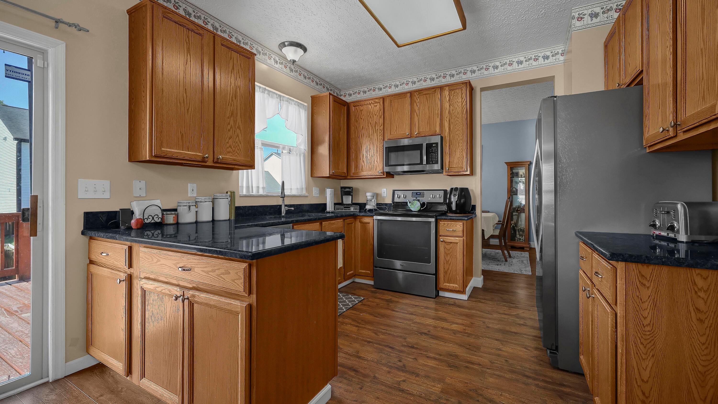 8827 Bergenia Court, Reynoldsburg, Ohio image 7