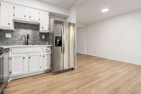 Tiny photo for 443 Clairbrook Avenue, Columbus, OH 43228 (MLS # 226002844)