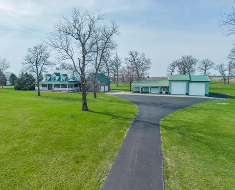 Photo of 5633 State Route 41 NW, Washington Court House, OH 43160 (MLS # 226007712)