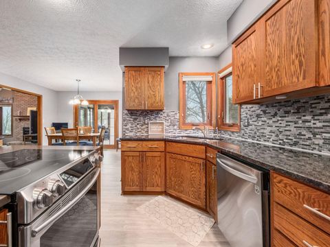 Tiny photo for 667 Salt Lick Lane, Columbus, OH 43230 (MLS # 226006499)