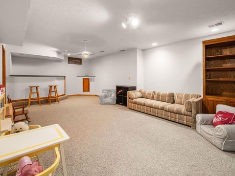 Tiny photo for 667 Salt Lick Lane, Columbus, OH 43230 (MLS # 226006499)