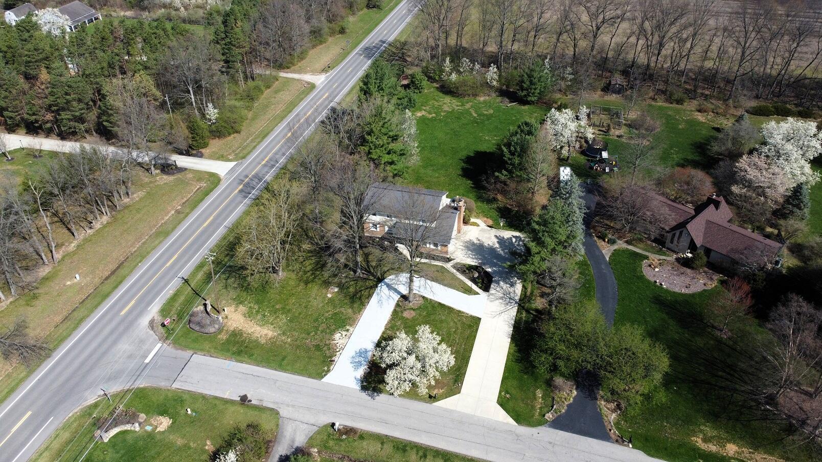 9595 Covan Drive, Westerville, Ohio image 33