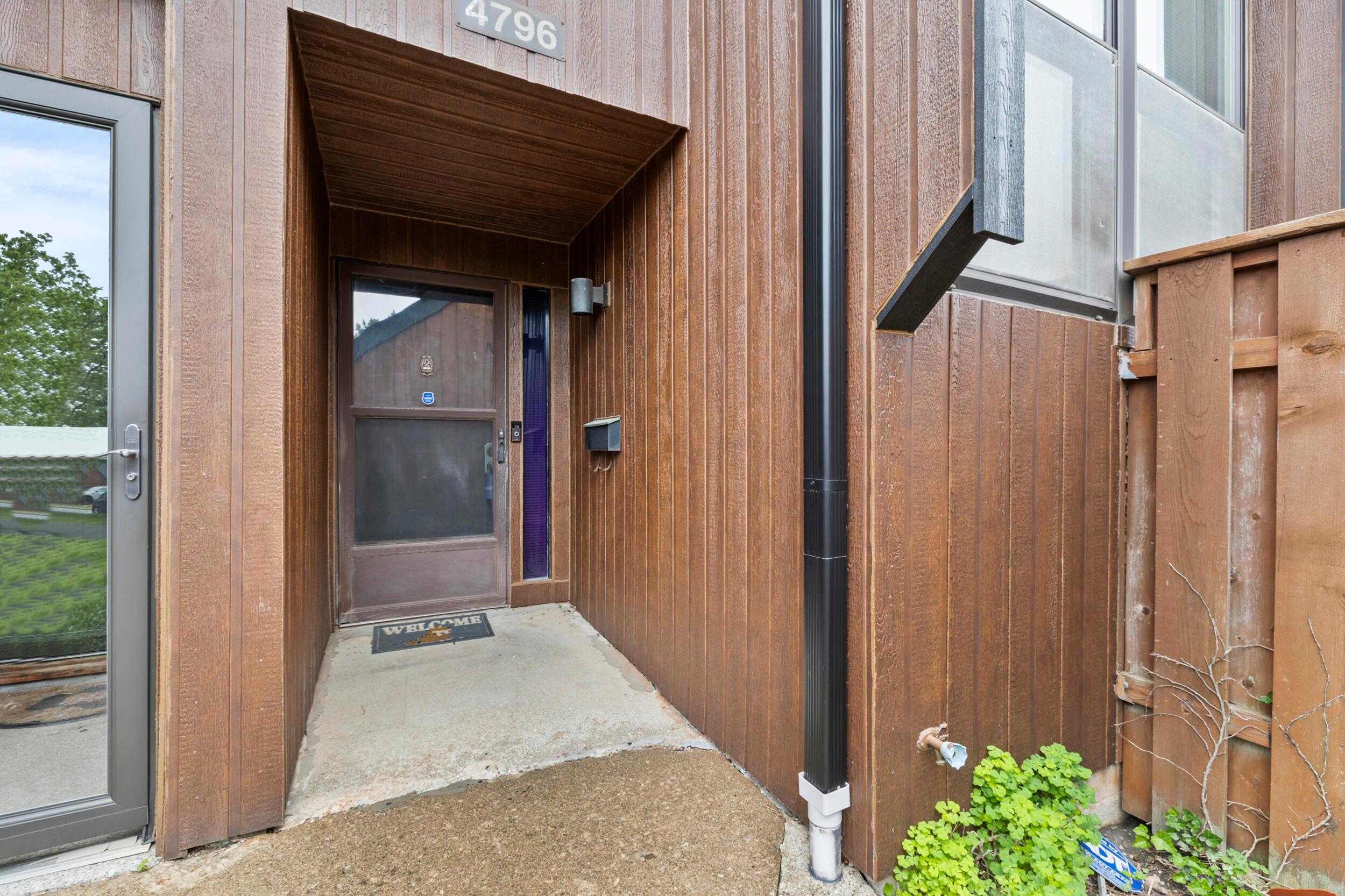 4796 Crazy Horse Lane, Westerville, Ohio image 3