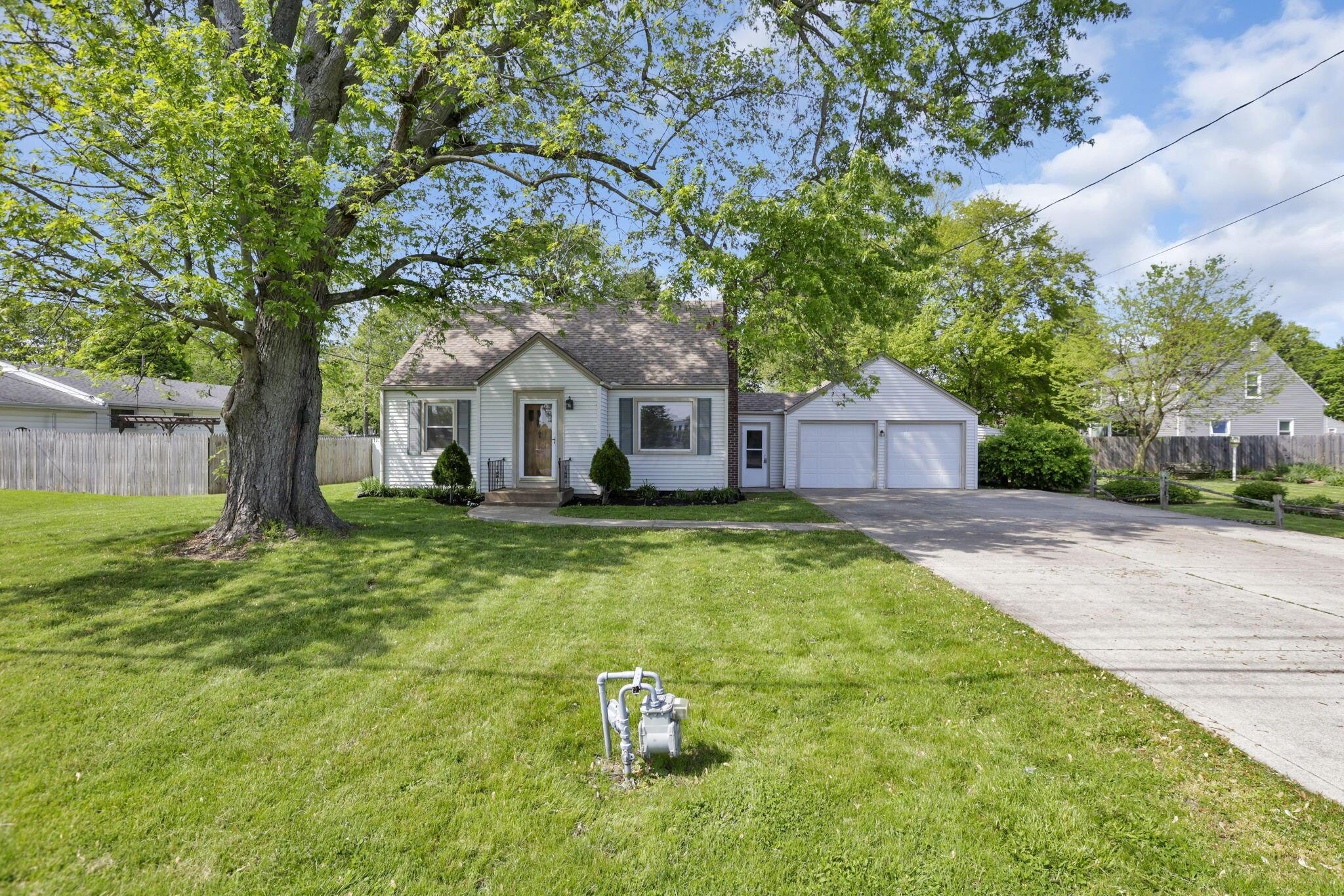 206 Goose Pond Road, Newark, Ohio image 1