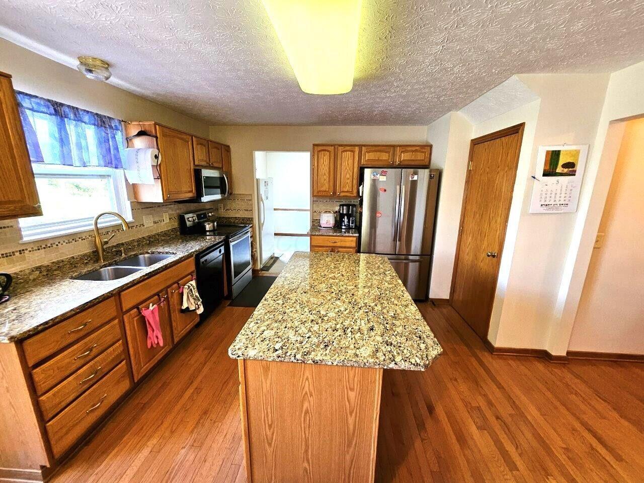 464 Highbanks Valley Drive, Newark, Ohio image 15