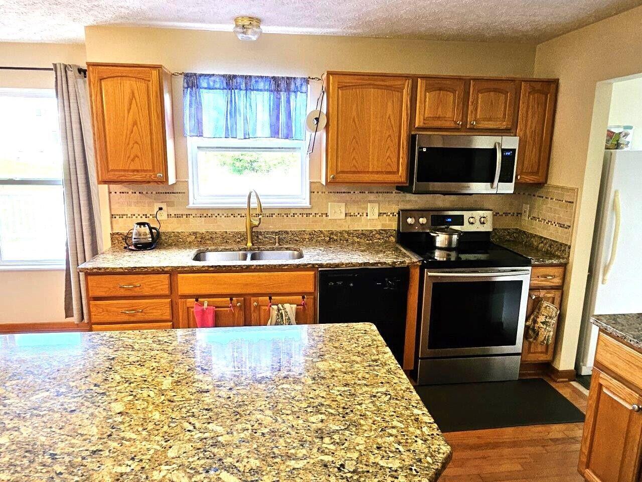 464 Highbanks Valley Drive, Newark, Ohio image 13