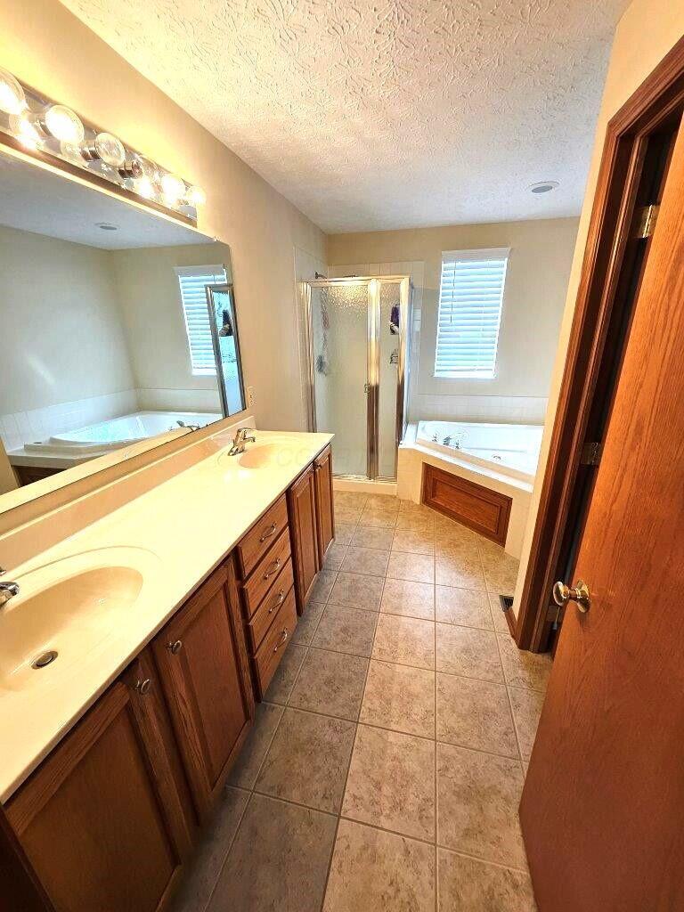 464 Highbanks Valley Drive, Newark, Ohio image 35