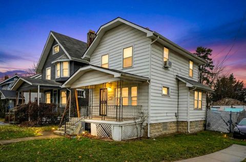 Photo of 309 S Terrace Avenue, Columbus, OH 43204 (MLS # 226000463)