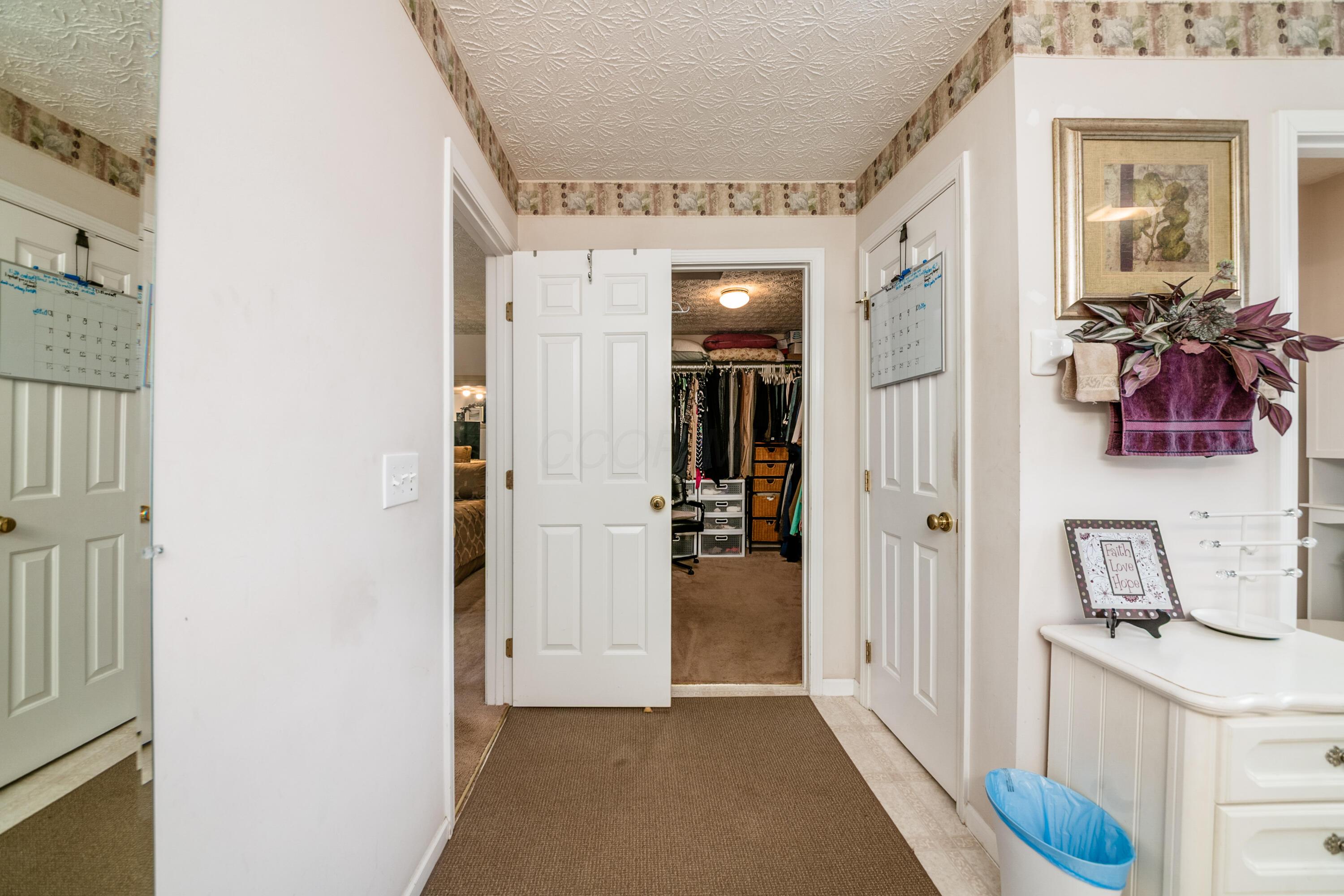 9019 Kingsley Drive, Reynoldsburg, Ohio image 35