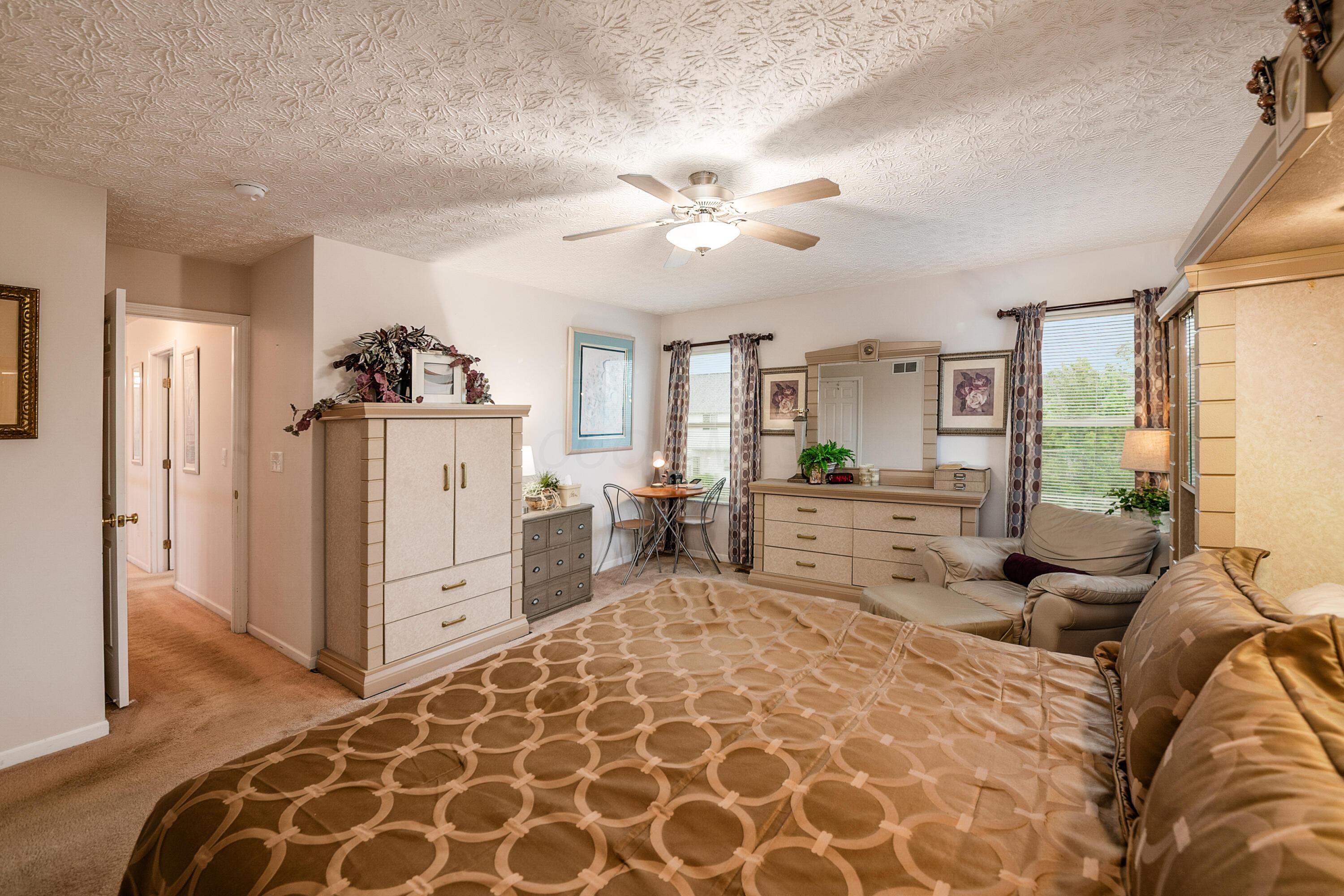 9019 Kingsley Drive, Reynoldsburg, Ohio image 31