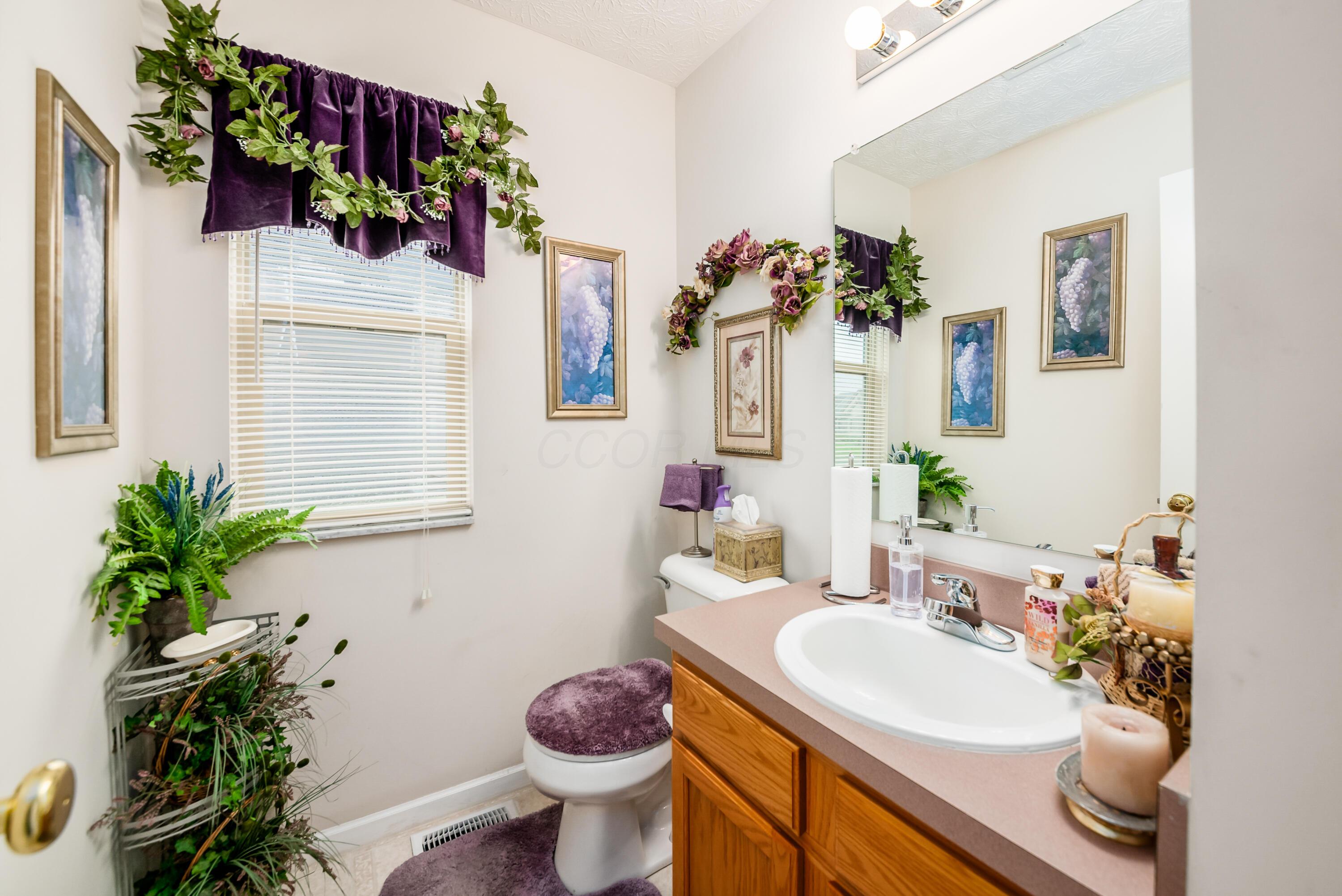 9019 Kingsley Drive, Reynoldsburg, Ohio image 12