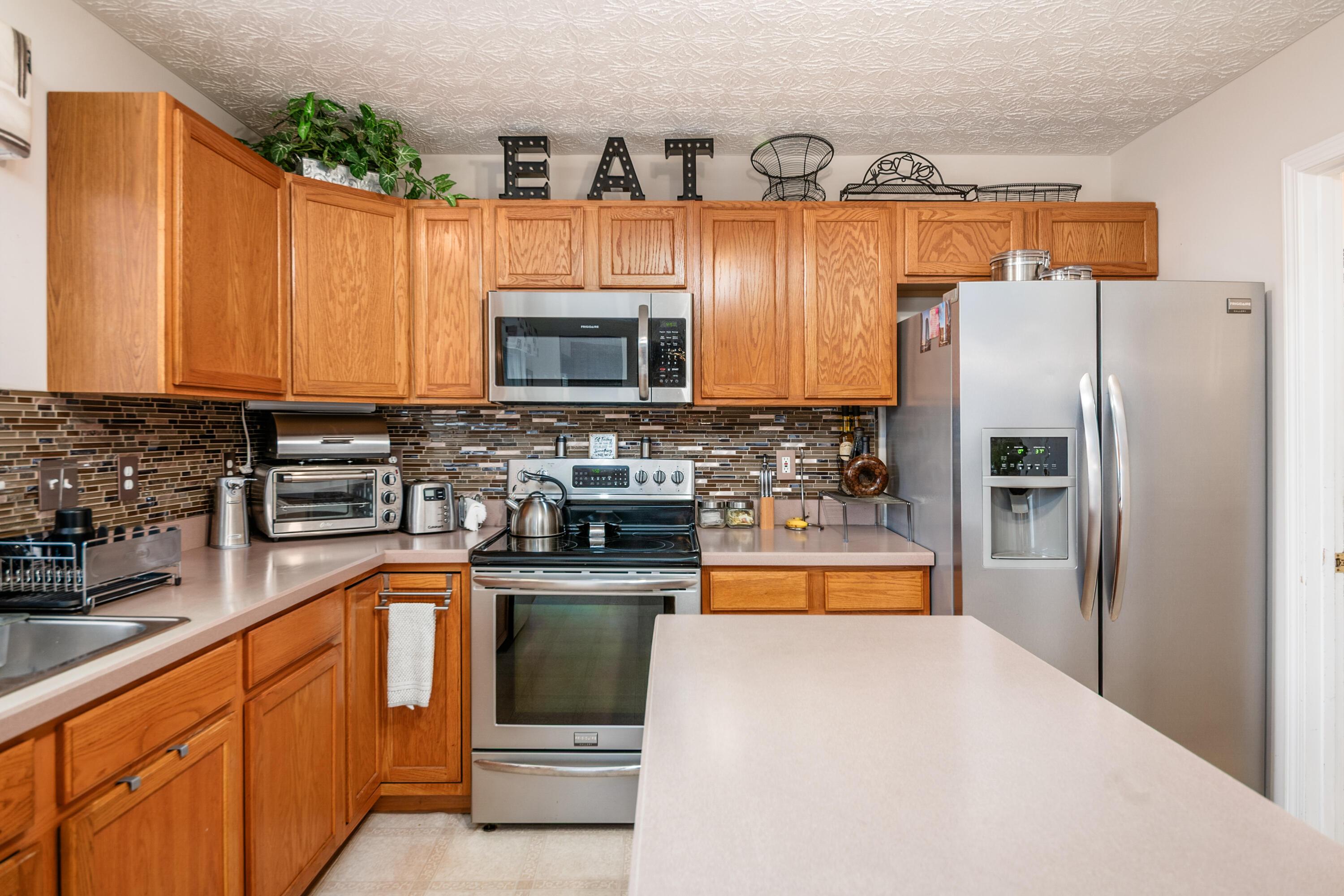 9019 Kingsley Drive, Reynoldsburg, Ohio image 23