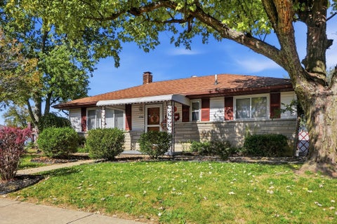 Photo of 4996 Palmetto Street, Columbus, OH 43228 (MLS # 226039025)