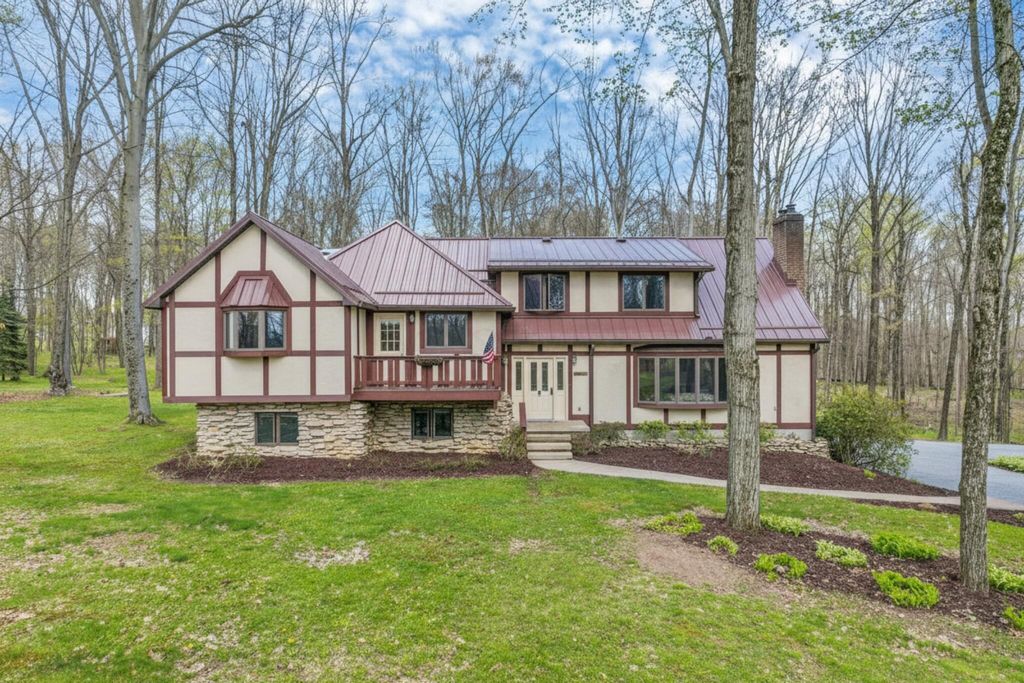 Photo of 3915 Maxwell Road, Mansfield, OH 44904 (MLS # 226014540)